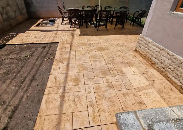 Casa Mira Homestay *